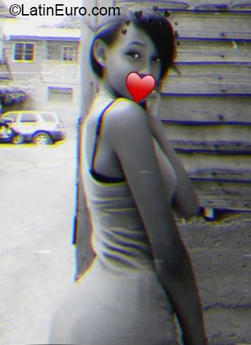 Date this tall Dominican Republic girl Mela from San Francisco de Macoris DO36926