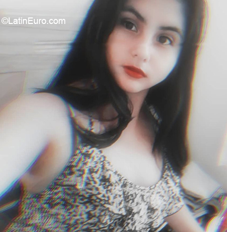 Date this beautiful Peru girl Gramanesa from Lima PE1470