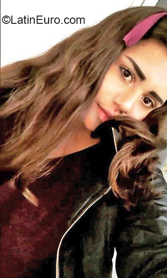 Date this sensual Mexico girl Paulina from Celaya MX1738