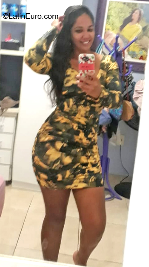 Date this georgeous Brazil girl Fernanda from Rio de Janeiro BR11034
