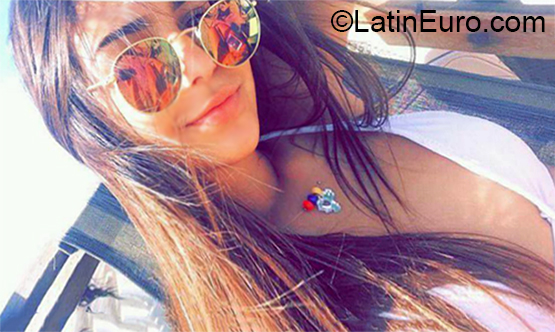 Date this funny Venezuela girl Barbara from Caracas VE2981