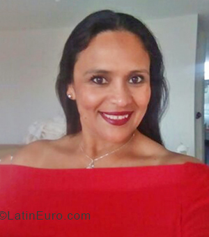 Date this attractive Peru girl Flor Idelia from Ica PE1539