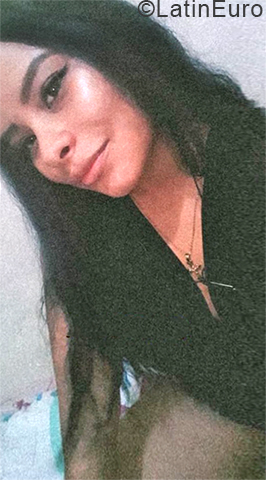 Date this cute Colombia girl Alexa from Pereira CO27165