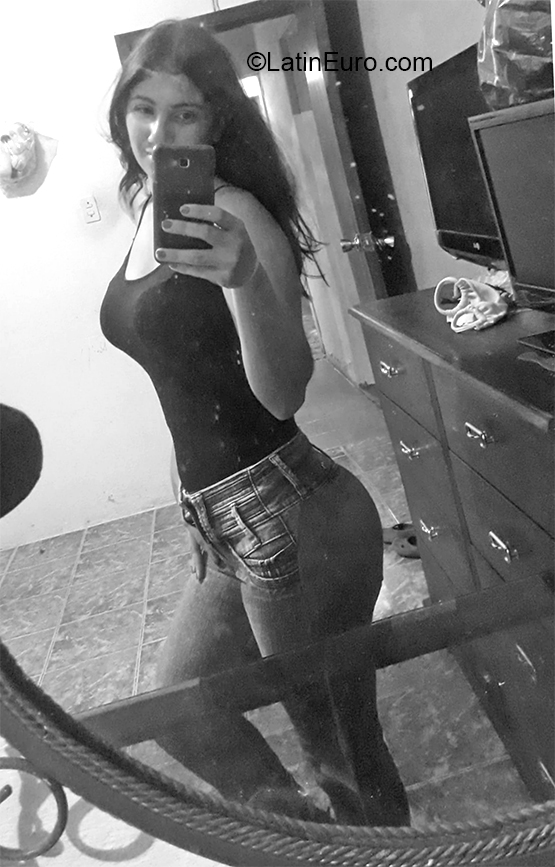 Date this exotic Venezuela girl Mary from Trujillo VE3185