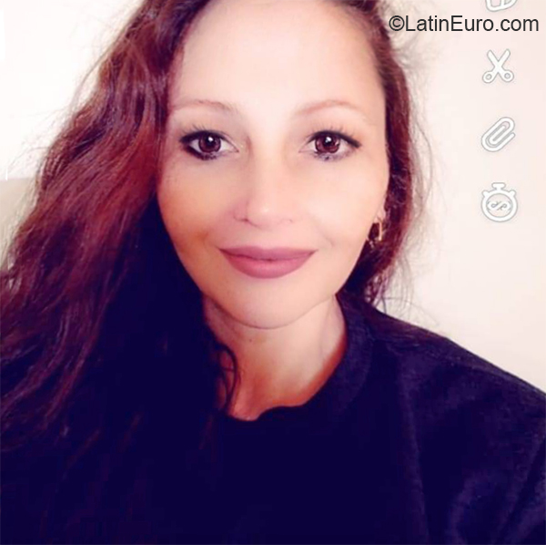 Date this gorgeous Brazil girl Salwa from Sao Paulo BR11176