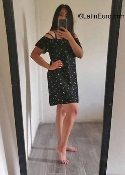 Date this tall Mexico girl Itze l from Puebla MX1886