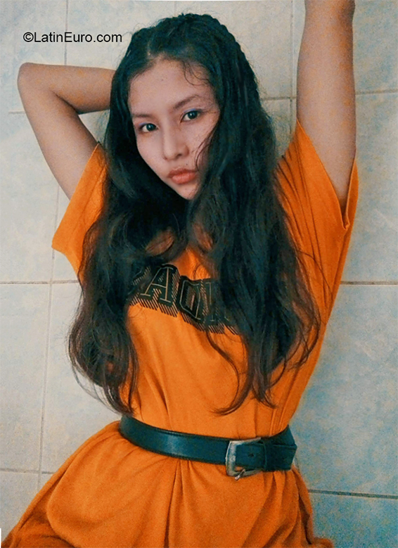 Date this young Peru girl Nataly from Lima PE1590