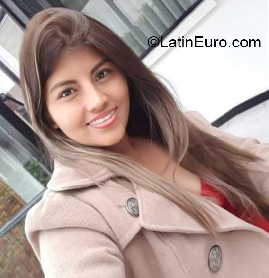 Date this georgeous Colombia girl Leidy from Bucaramanga CO27878