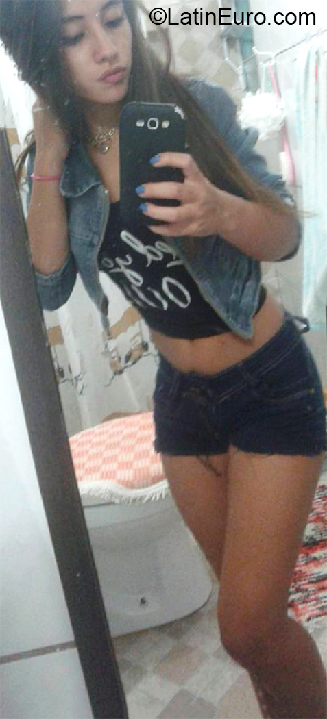 Date this fun Argentina girl Carla from San Martin AR459