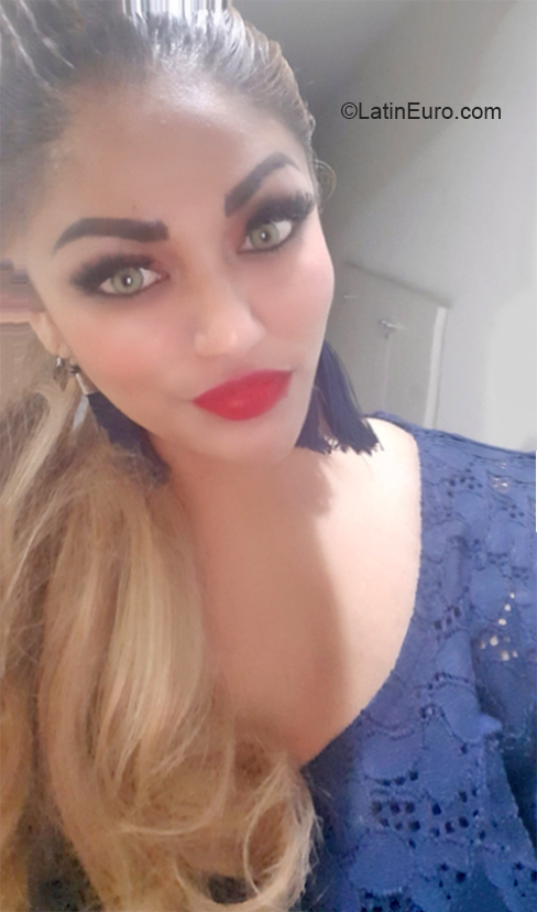 Date this young Peru girl Carolina from Lima PE1613