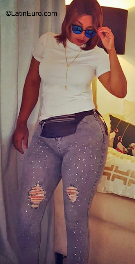 Date this passionate Dominican Republic girl Marlen from La Romana DO38462