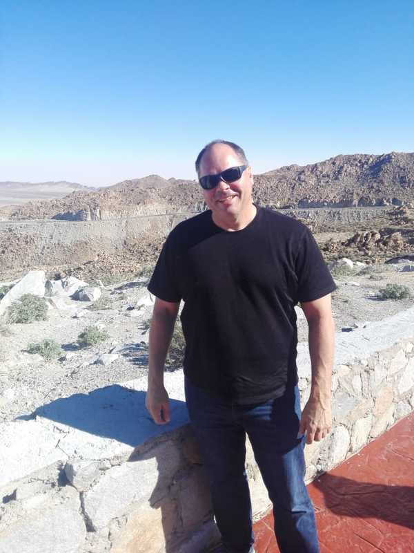 Date this pretty United States man Rikski from Oceanside US20869