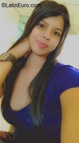 Date this hot Venezuela girl Hericia from Maracaibo VE3349