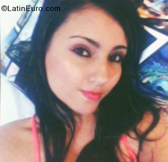 Date this athletic Colombia girl Rosi from Pereira CO28309