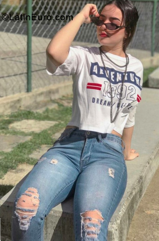 Date this charming Venezuela girl Milena from Barquisimeto VE3463