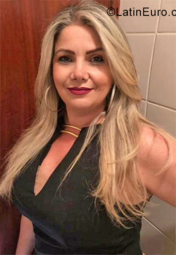 Date this voluptuous Brazil girl Marilza from Aracatuba BR11374