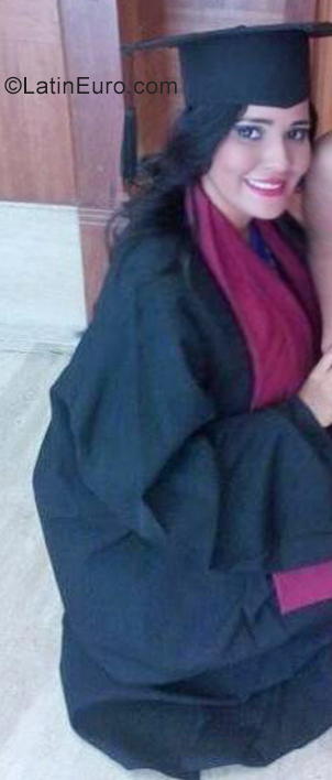 Date this pretty Venezuela girl Ysa from Porlamar VE3539