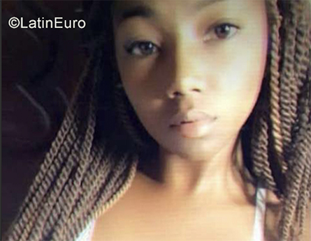 Date this sultry Dominican Republic girl Karely from San Pedro de Macoris DO39041