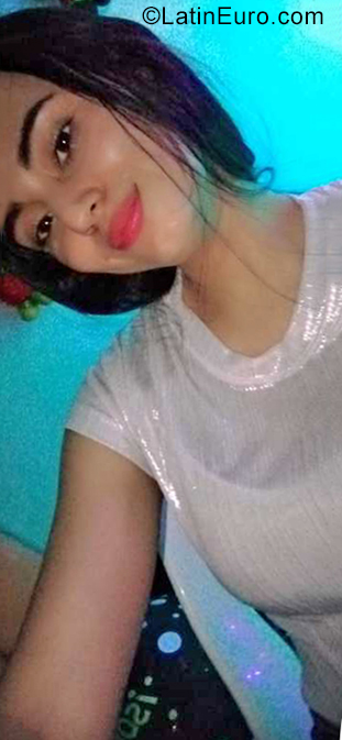 Date this sensual Colombia girl Katha from Bucaramanga CO29080