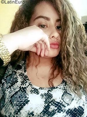 Date this young Peru girl Alexandra from Arequipa PE1751