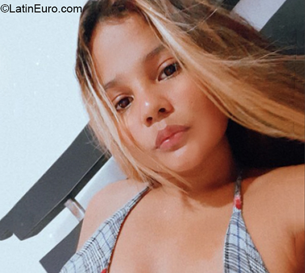 Date this passionate Colombia girl Brenda from Cartagena CO29985
