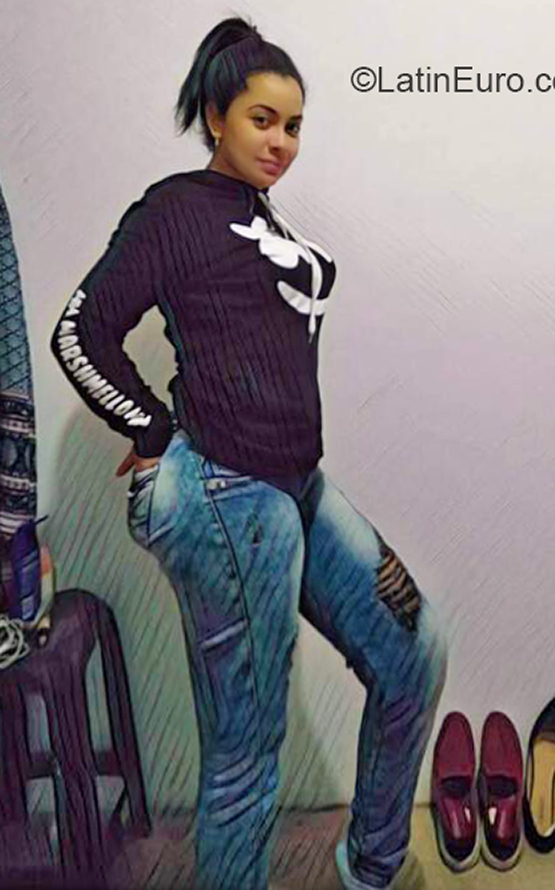 Date this exotic Peru girl Sophi from Lima VE3898