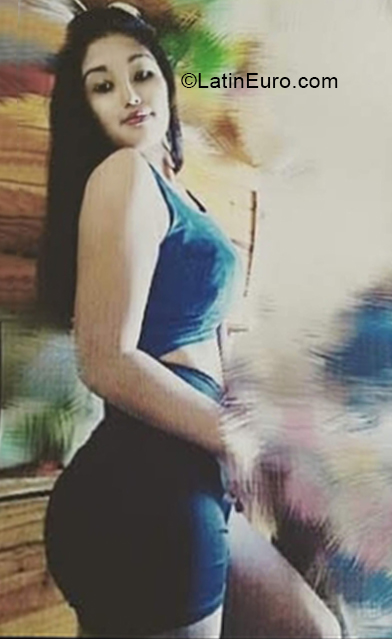 Date this gorgeous Argentina girl Liz from Mendoza AR747