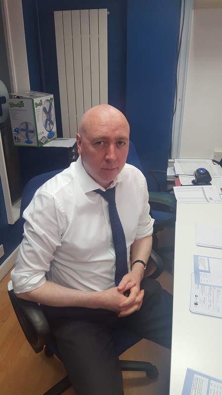 Date this beautiful England man Eddie from London EN115