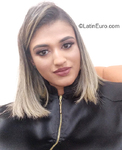 stunning Brazil girl Thayga from Araraquara BR11409
