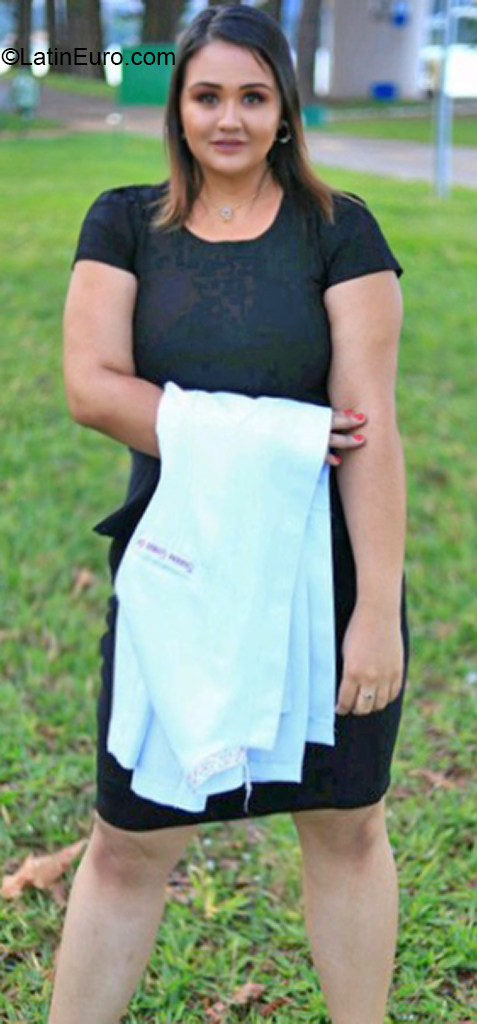 Date this passionate Brazil girl Suzane from Brasilia BR11420