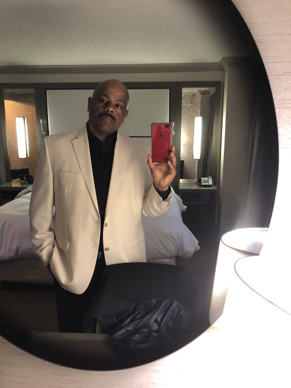 Date this voluptuous United States man Unis from Chicago US21395