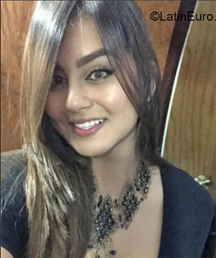 Date this hard body El Salvador girl Isabel from San Salvador SV171