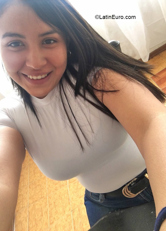 Date this cute Venezuela girl Roxana Marin from Zulia VE4057