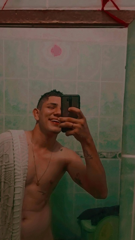 Date this voluptuous Colombia man Raul from Medellin CO30800