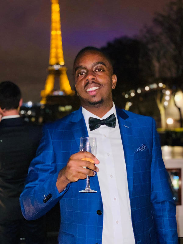 Date this attractive France man Kenny from Paris FR333