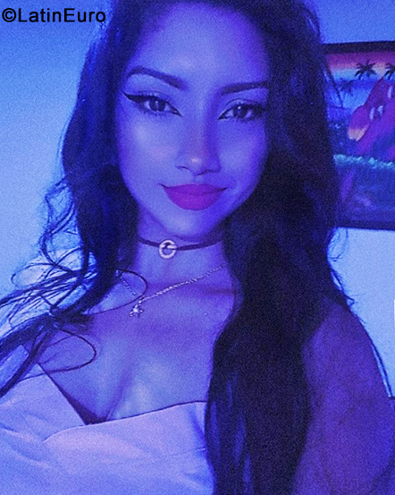 Date this exotic Colombia girl Gabriela from Barranquilla CO33464