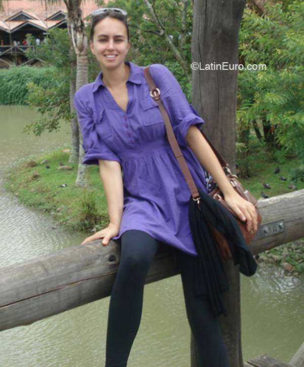 Date this stunning Brazil girl Deb from Porto Alegre BR11506