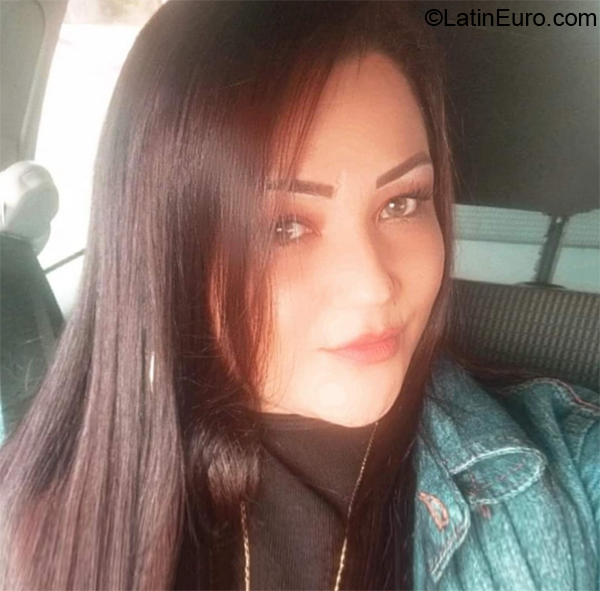 Date this exotic Brazil girl Hevary from Colombo BR11520