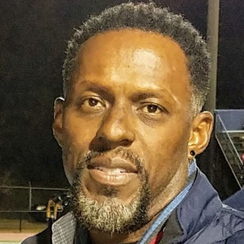 Date this tall United States man Robert from Stone Mountain US21480
