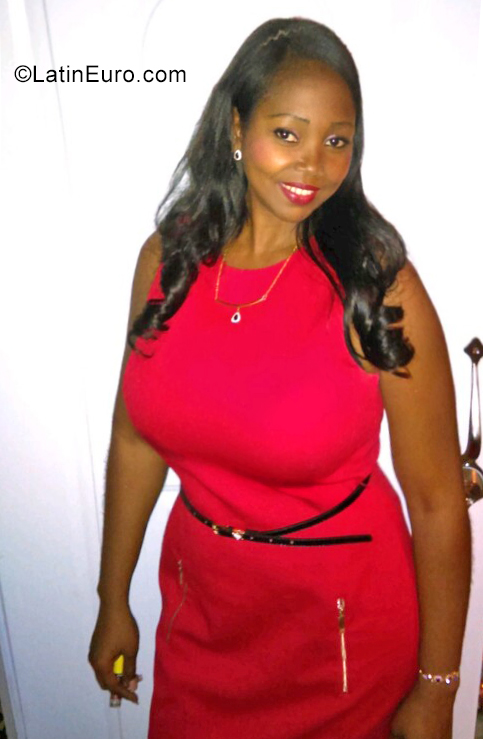 Date this good-looking Dominican Republic girl Emilia cristina from San Cristobal DO40361