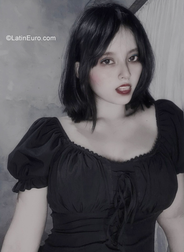 Date this exotic Peru girl Lua from Lima PE1944