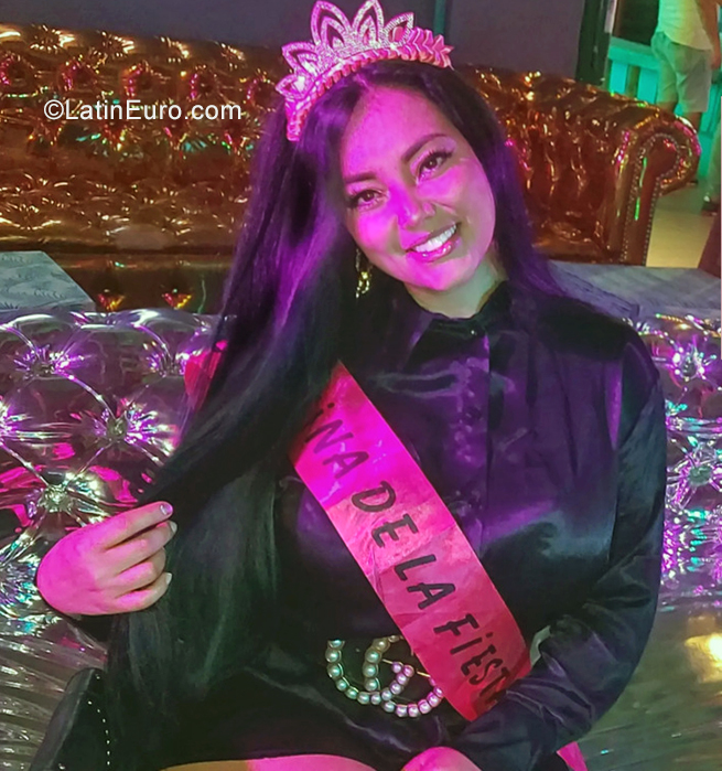 Date this pretty Colombia girl Paola from Bogota CO31104