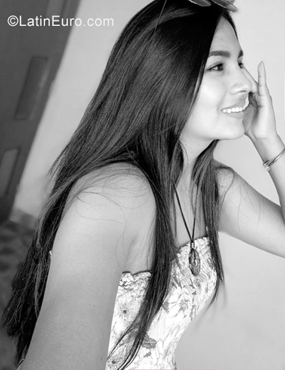 Date this attractive Peru girl Mishel from Ica PE1997