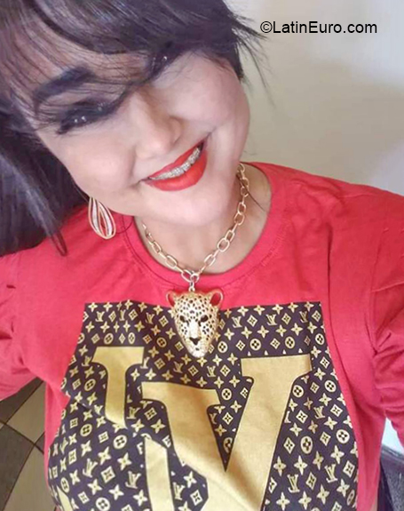 Date this foxy Brazil girl Dielle from Belem BR11563