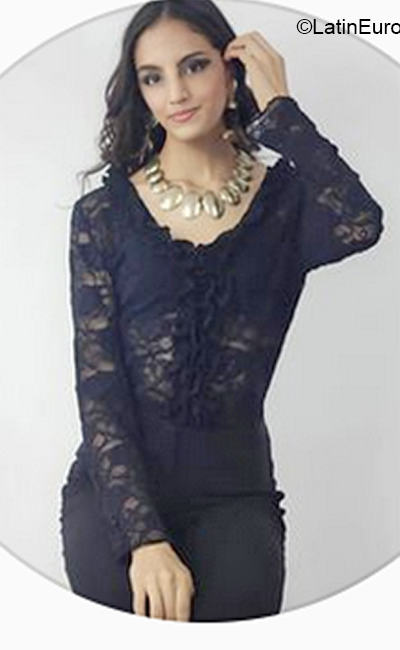 Date this georgeous Venezuela girl MoonFlower from  VE4120