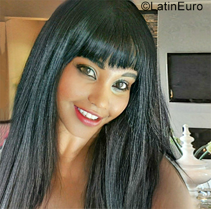 Date this cute Brazil girl Sweet from Rio De Janeiro BR11598