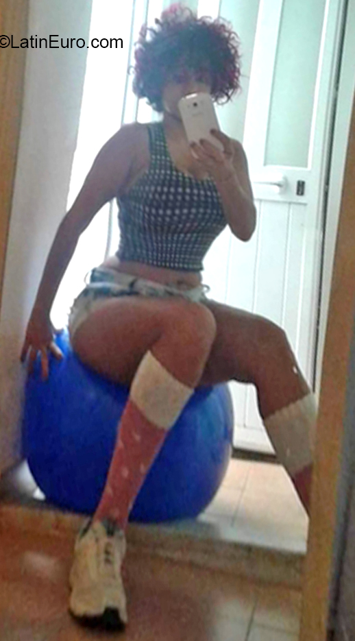 Date this voluptuous Brazil girl Ana Paula from Barra Do Garcas BR11652