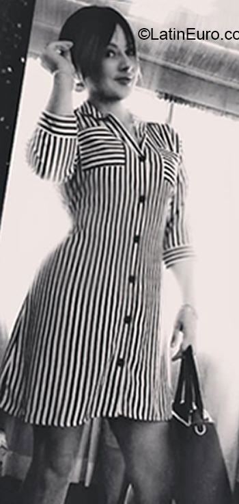 Date this attractive Costa Rica girl Millena from San Jose CR502