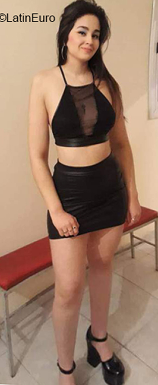 Date this funny Argentina girl Mumi from La Rioja AR850