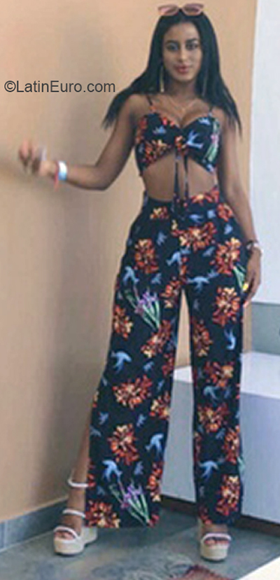 Date this cute Colombia girl Johana from Pereira CO31400